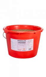 Mineralen likemmer voor je paard. Een aanvulling op het rantsoen van de paarden. 